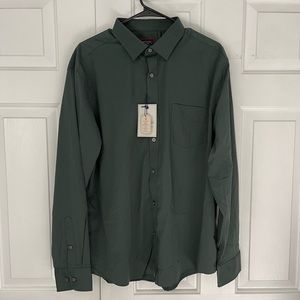 UNTUCKit Shirt.  Dark, hunter green.  NWT